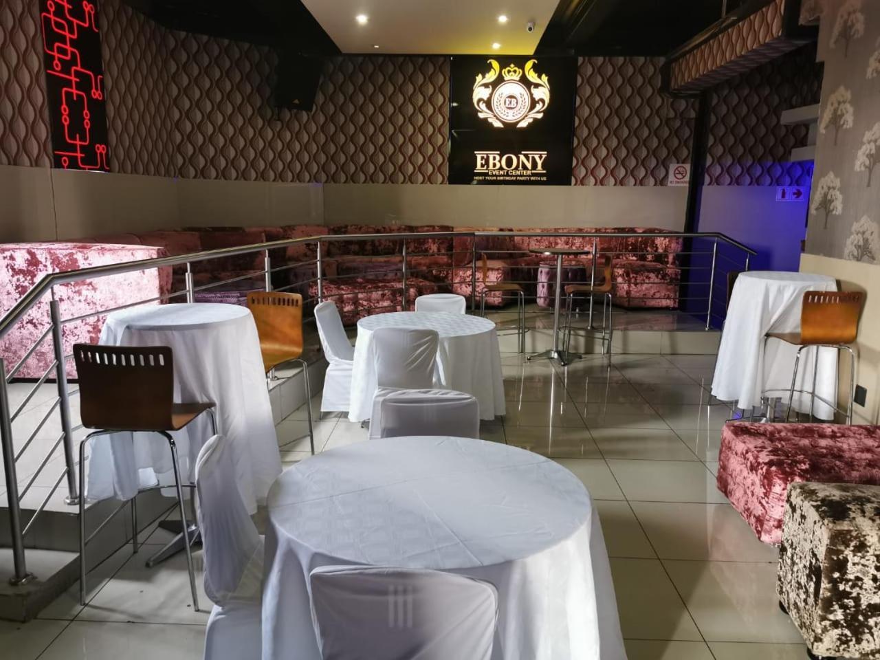 Ebony Guest House พริทอเรีย ภายนอก รูปภาพ